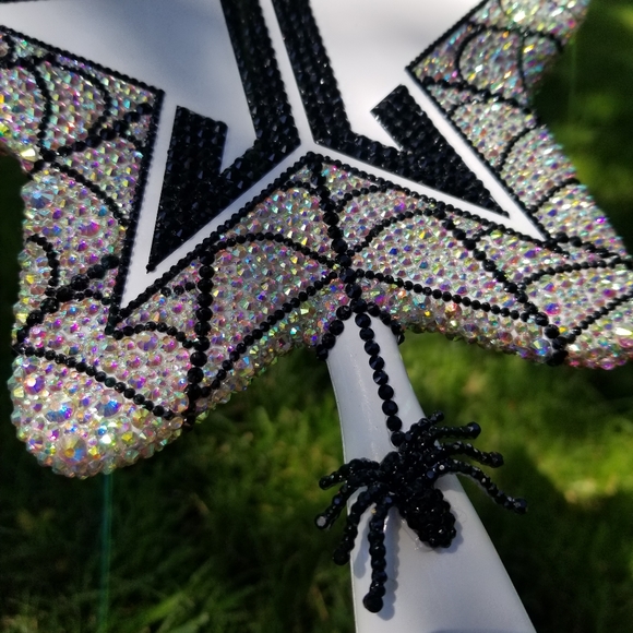 🆕️Jeffree Star, Bling Spider Web Halloween Mirror - Picture 14 of 14